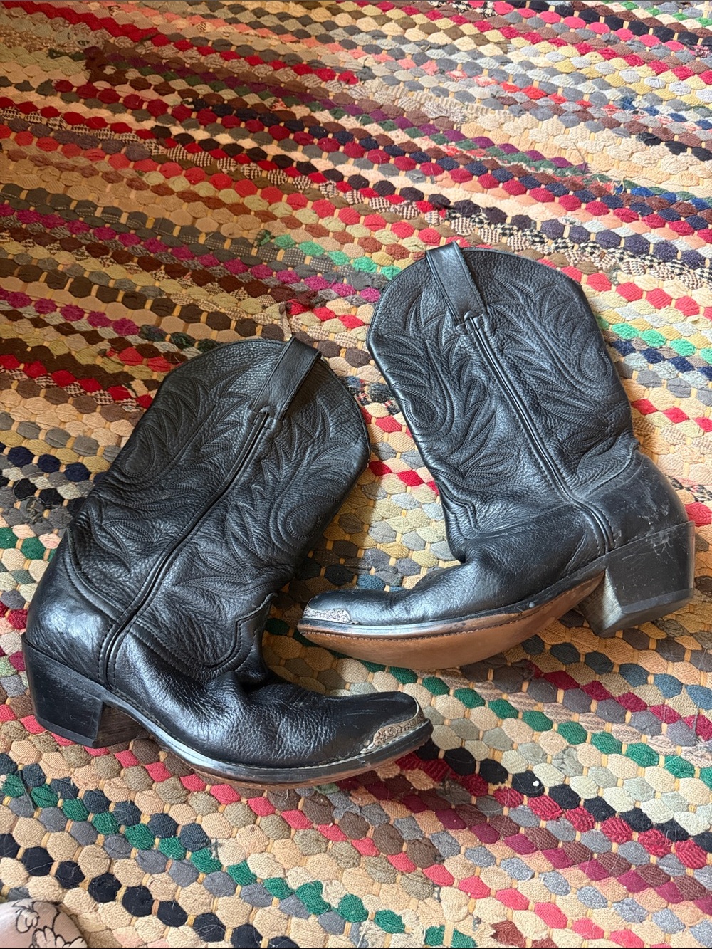 Classic Black Leather Western Cowboy Boots - woman’s size 7 Durango brand